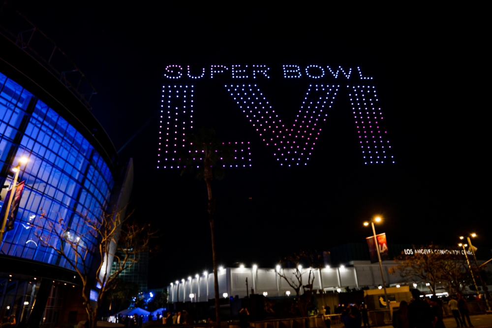NFL Drone Show Lights Up Downtown Los Angeles – UAS VISION